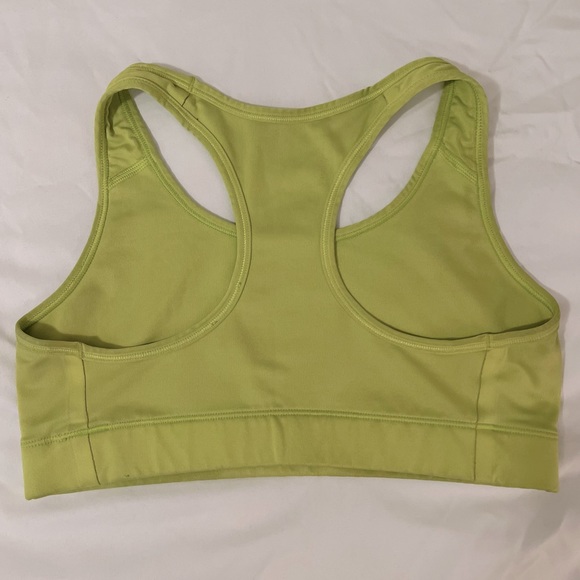 Nike Swoosh Light Support Sports Bra - Picture 2 of 6